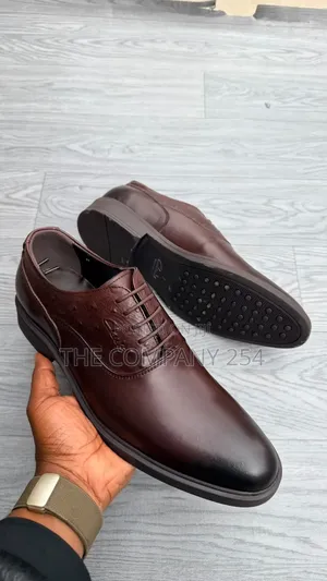Quality Casual Leather Laced Official Clarks Shoes With Rubber Sole