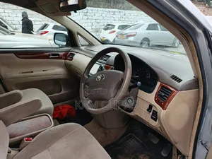 Toyota Ipsum 2006 Silver