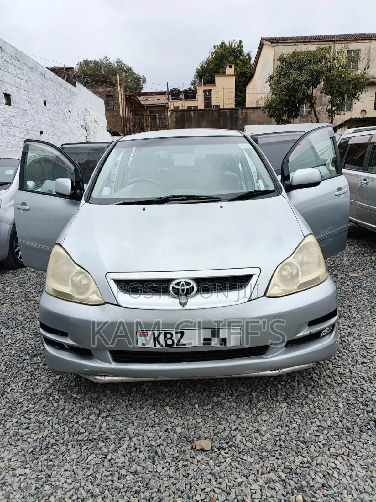 Toyota Ipsum 2006 Silver