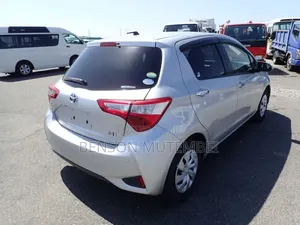 Toyota Vitz 2019 Silver