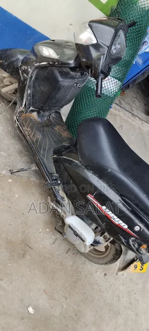 TVS Wego 2012 Beige