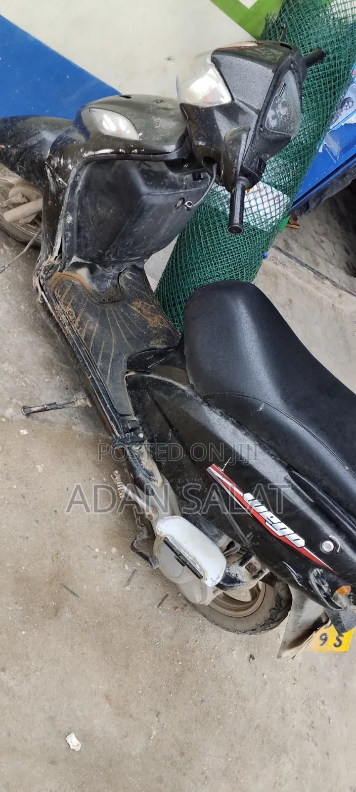 TVS Wego 2012 Beige