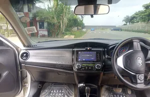 Toyota Axio 2018 Silver