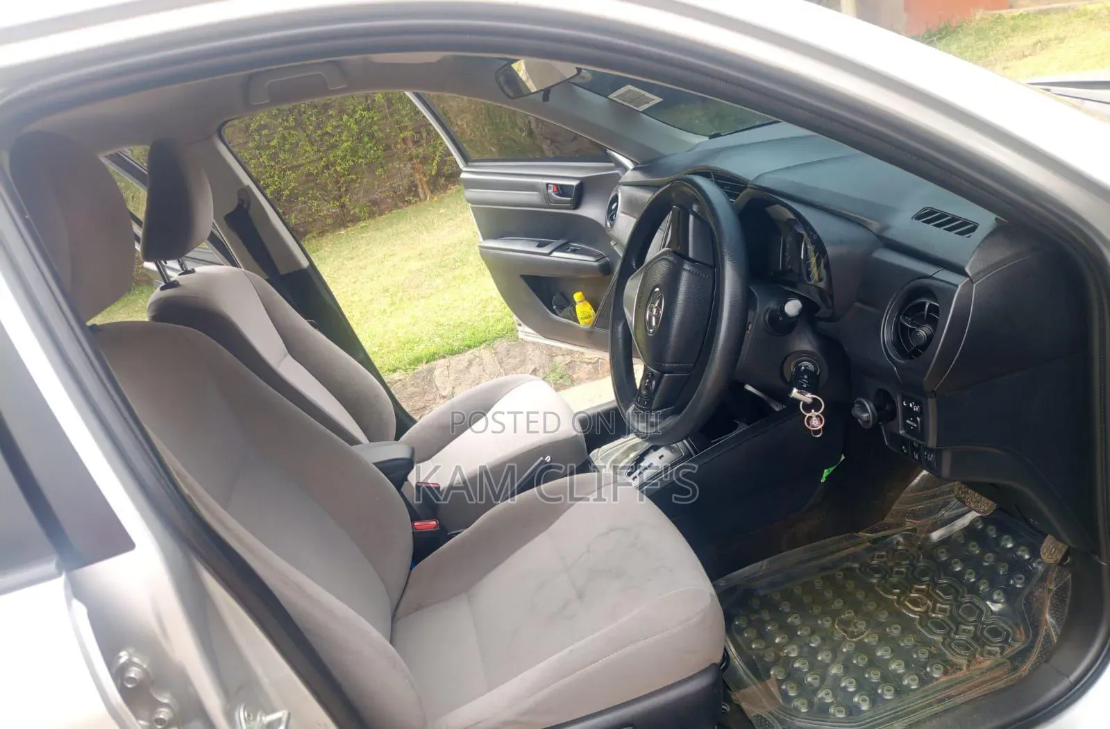 Toyota Axio 2018 Silver