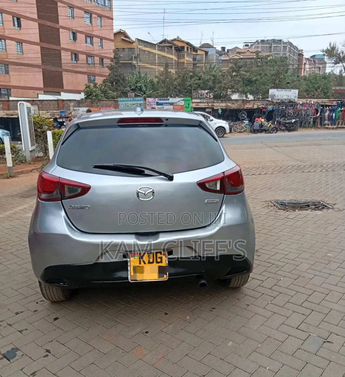 Mazda Demio 2015 Silver