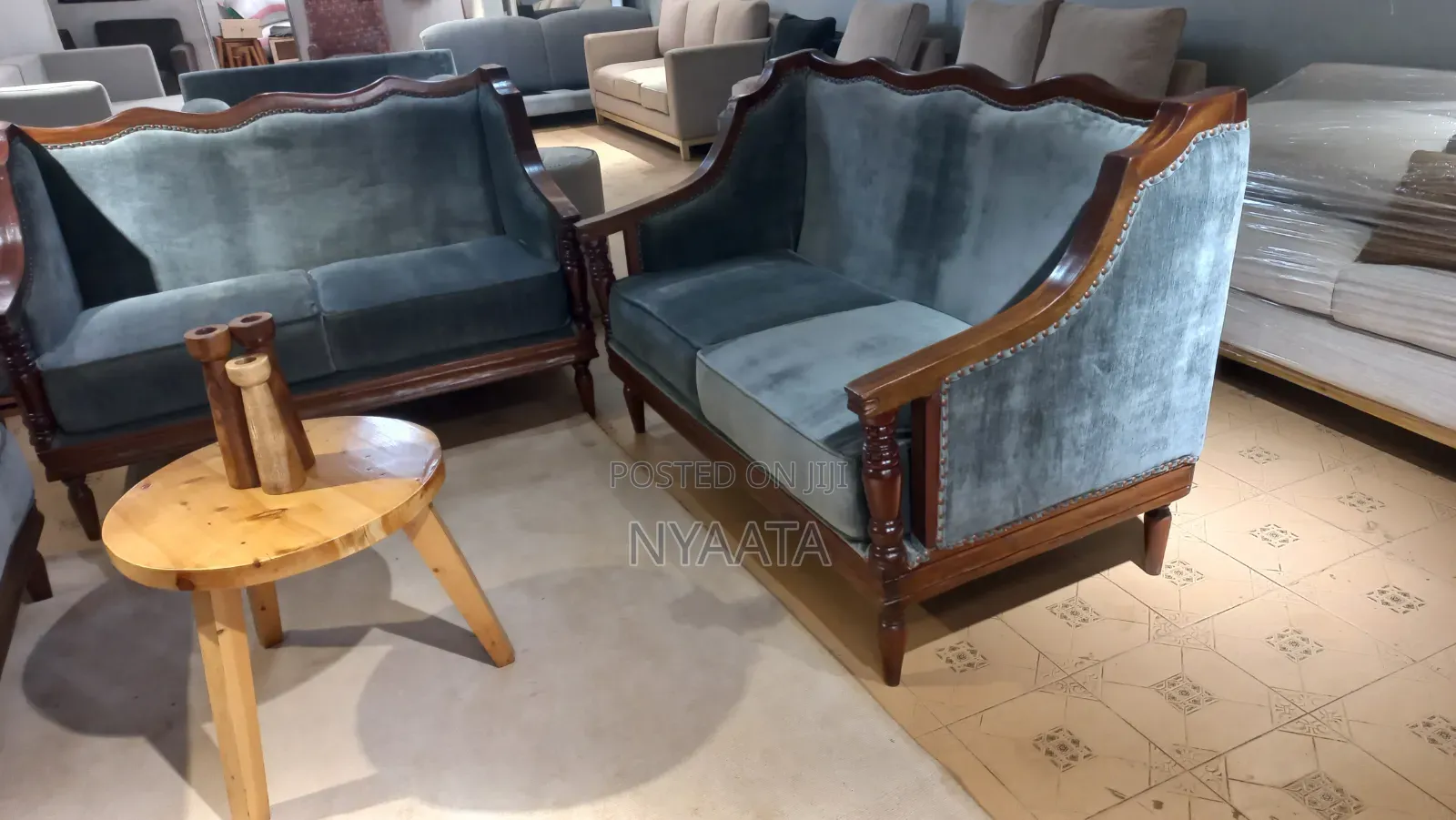 Classic Antique Luxury Sofa