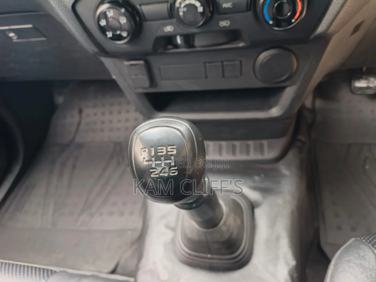 Isuzu D-MAX 2025 Gray
