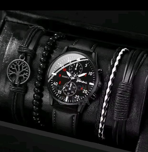 Set of Men Watch - main view