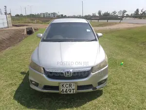 Honda Stream 2011 Silver