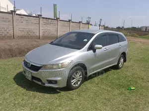 Honda Stream 2011 Silver