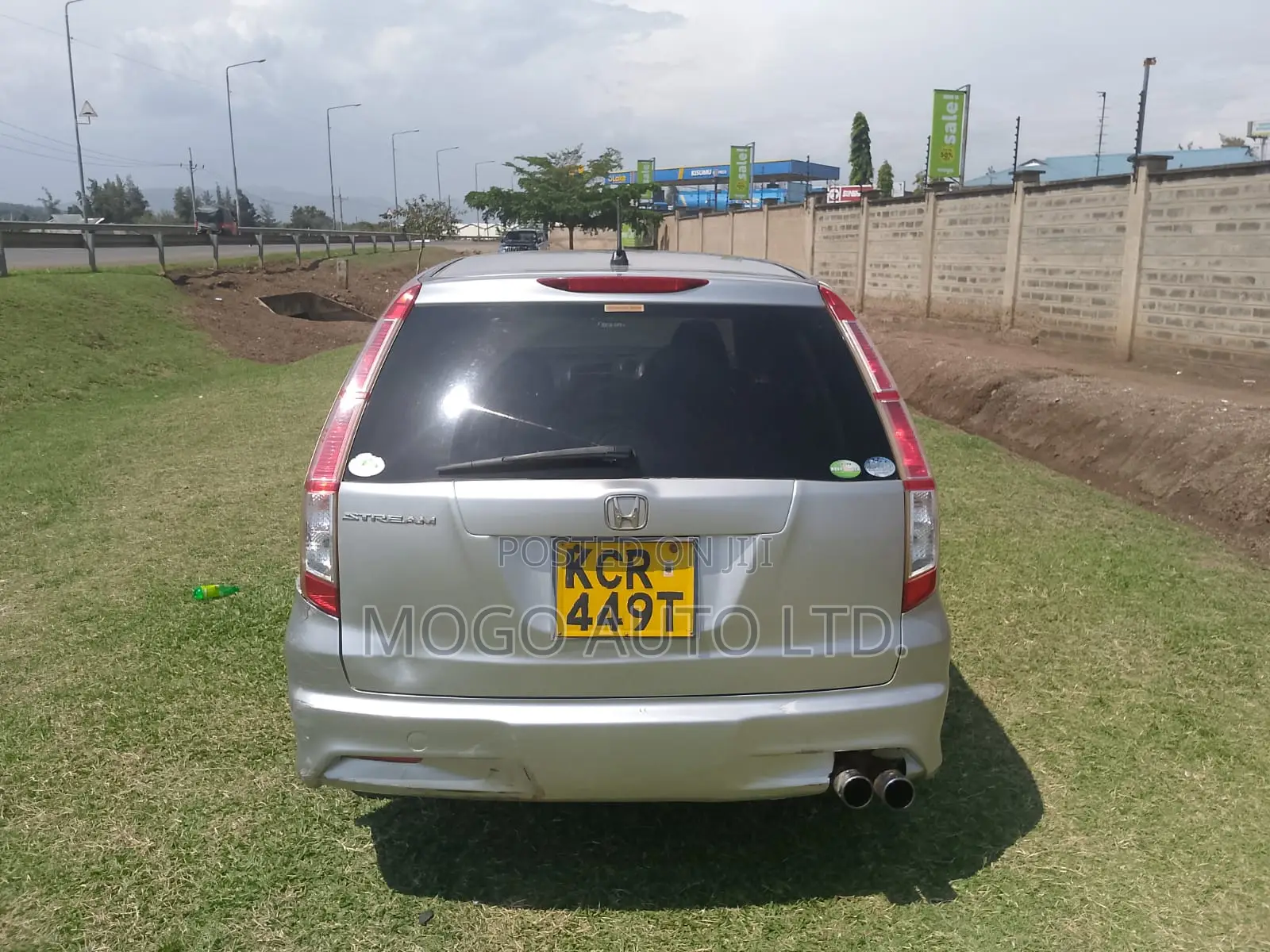 Honda Stream 2011 Silver