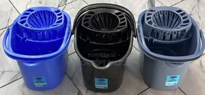 Kenpoly Ezee Squeeze Mop Bucket.