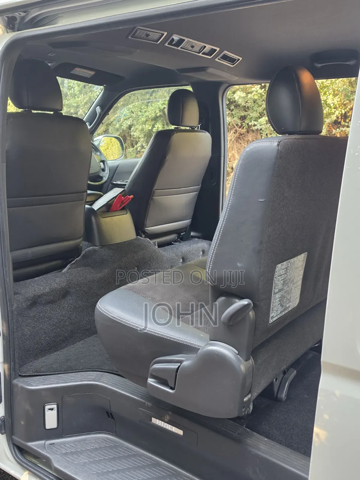 Toyota HiAce 2019 White