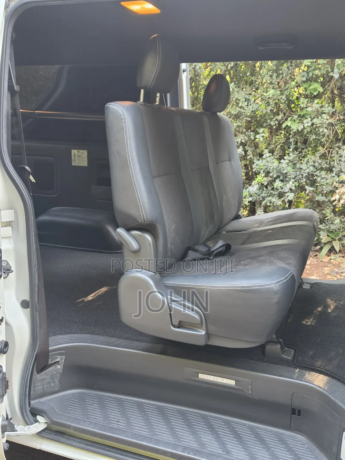 Toyota HiAce 2019 White