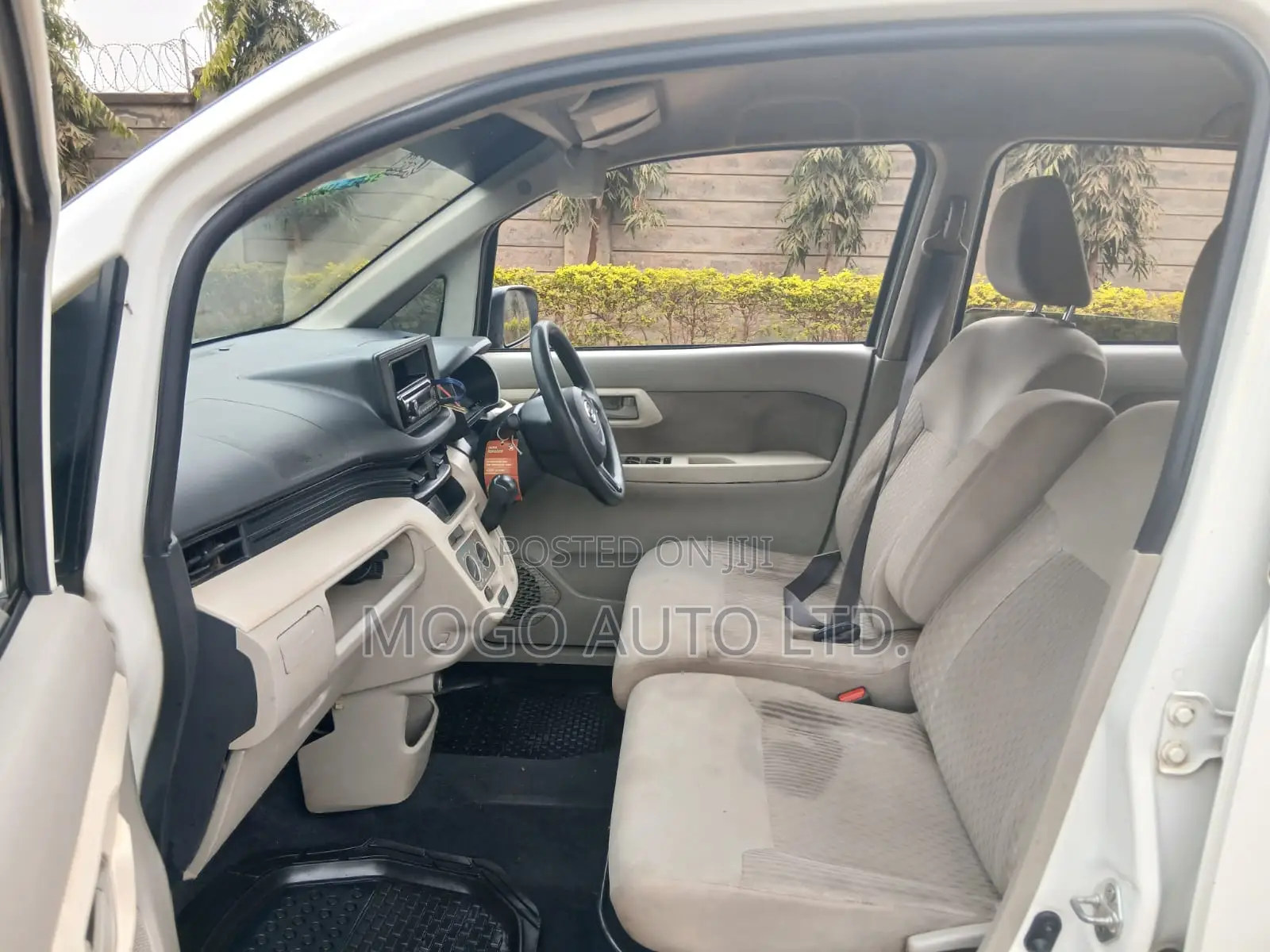 Daihatsu Move 2015 White