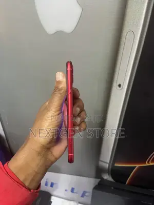 Apple iPhone 11 128 GB Red