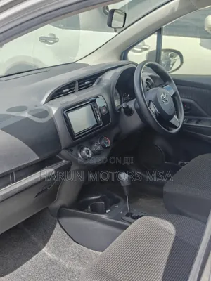 Toyota Vitz 2019 Silver