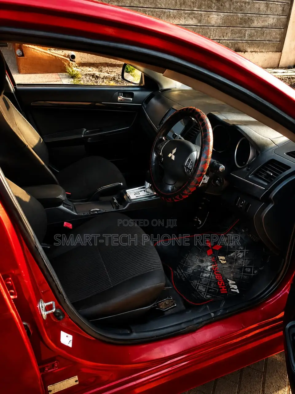 Mitsubishi Galant 2012 Red