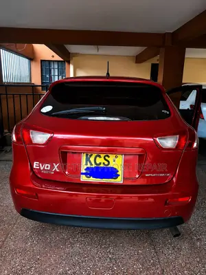 Mitsubishi Galant 2012 Red