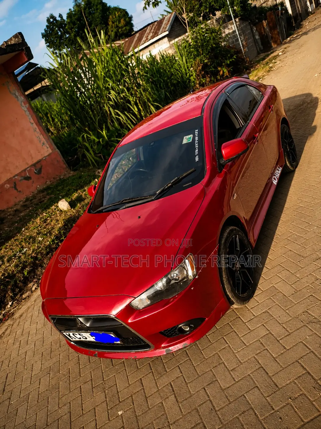 Mitsubishi Galant 2012 Red