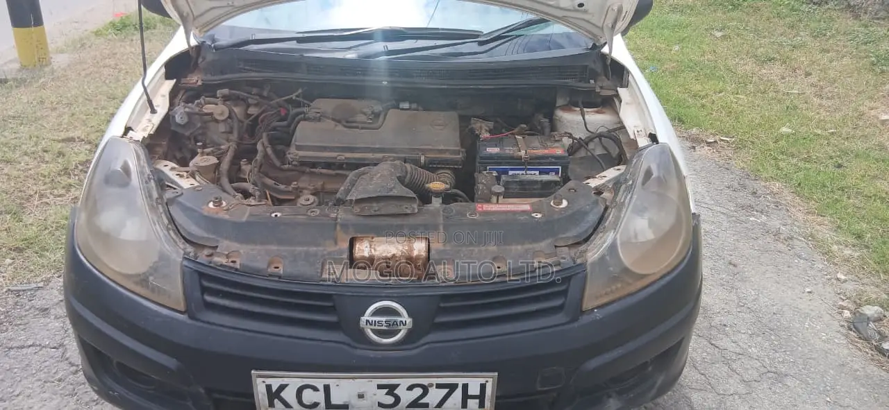 Nissan Advan 2010 White