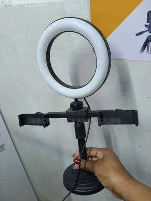 New High Quality Portable Selfie Light With 2holders