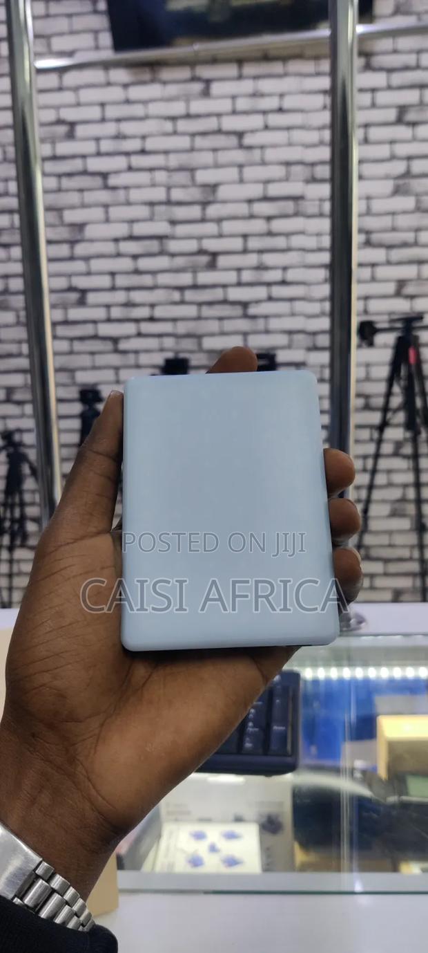 Caisi Rechargeable Selfie LED Clip Light – Adjustable Color Temp - thumbnail 2