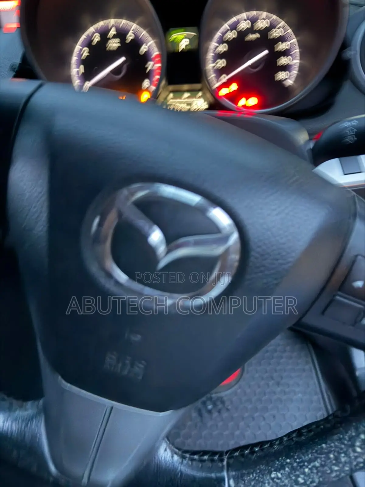 Mazda Axela 2013 Red