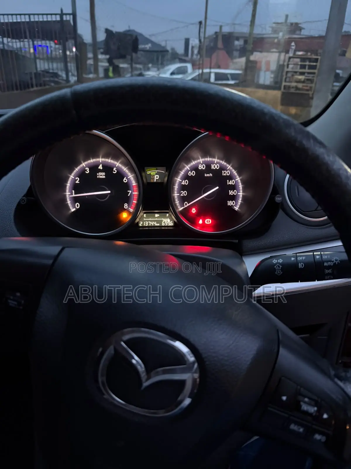 Mazda Axela 2013 Red