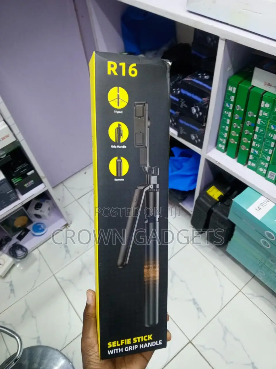 R16 Bluetooth Selfie Stick With Wireless Remote Shutter
