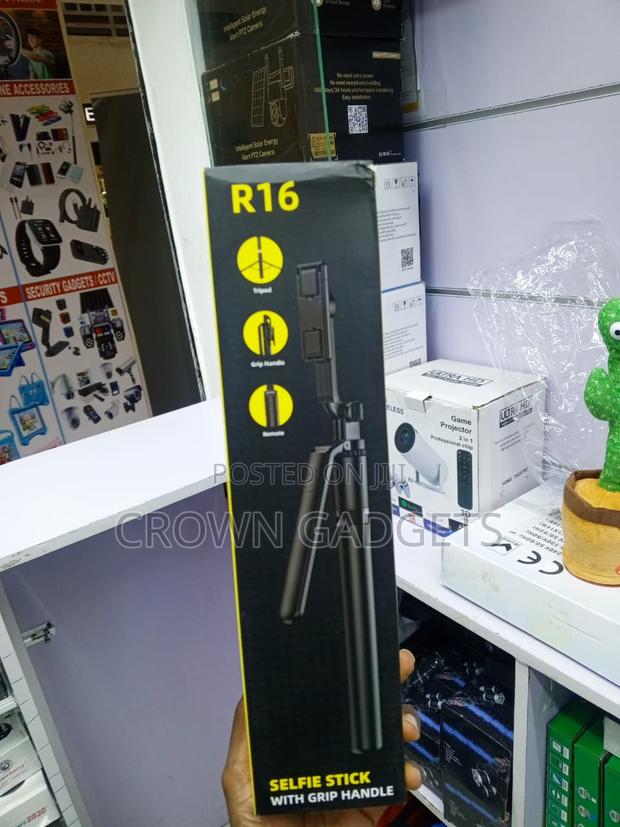 Portable R16 Selfie Stick Tripod for iPhone Android - thumbnail 2