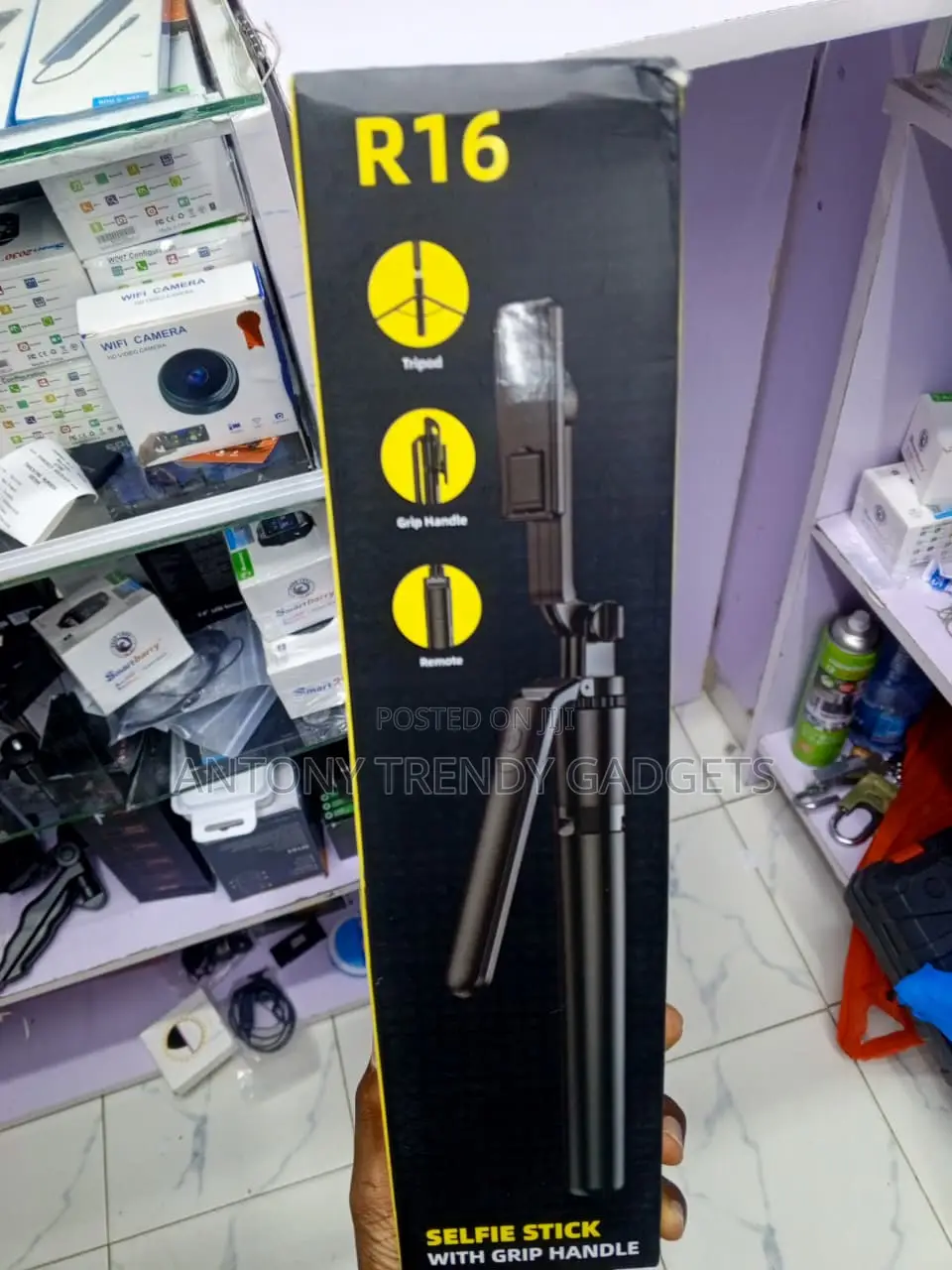 R16 Portable Phone Tripod With Wireless Remote Shutter