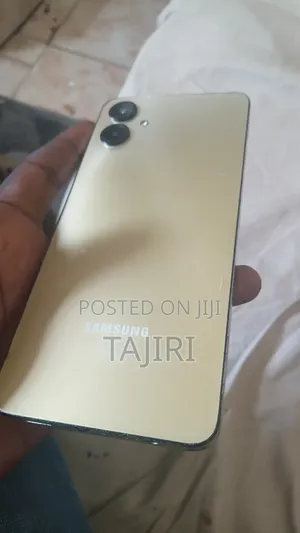 Samsung Galaxy A06 64 GB Bronze