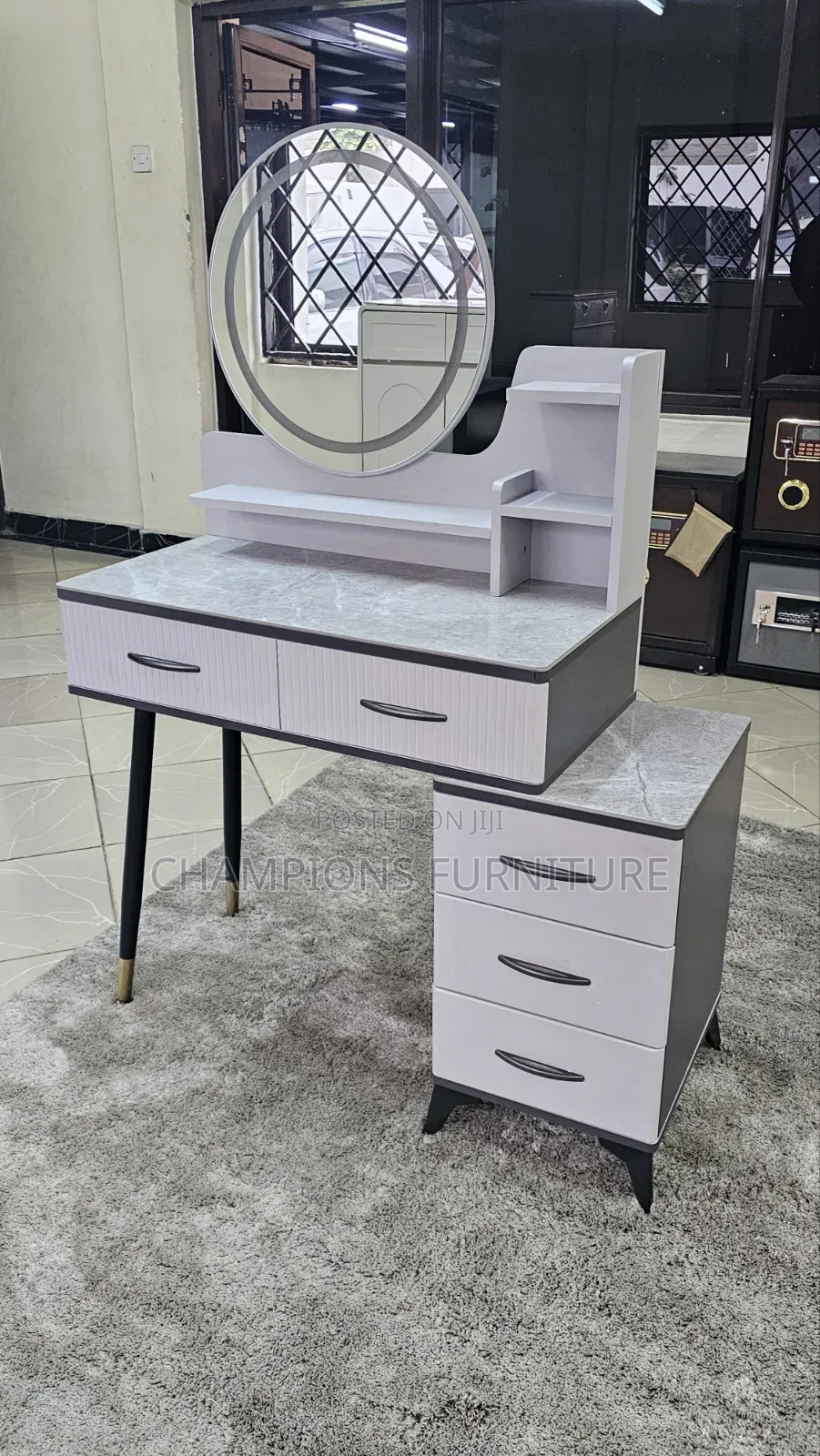 Vanity Drrssing Table