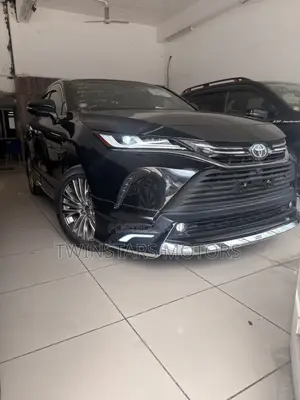Toyota Harrier 2.0 4WD 2021 Black