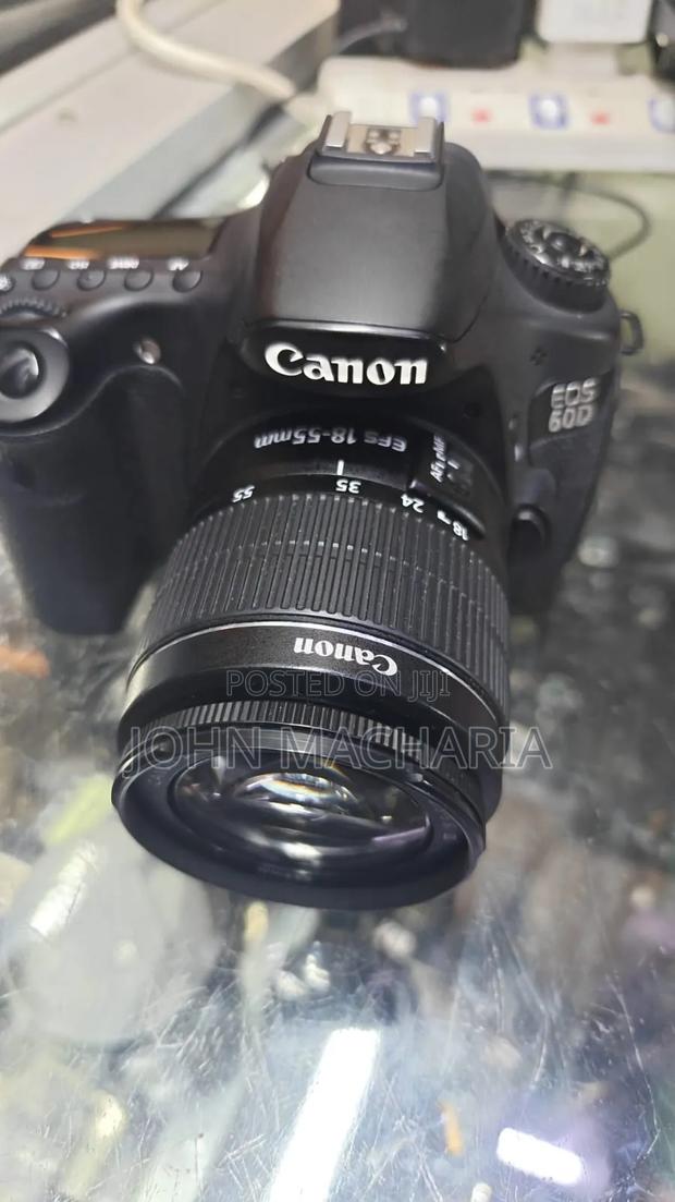 Canon 60d DSLR - thumbnail 2