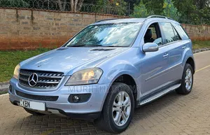 Mercedes-Benz C320 2009 Blue