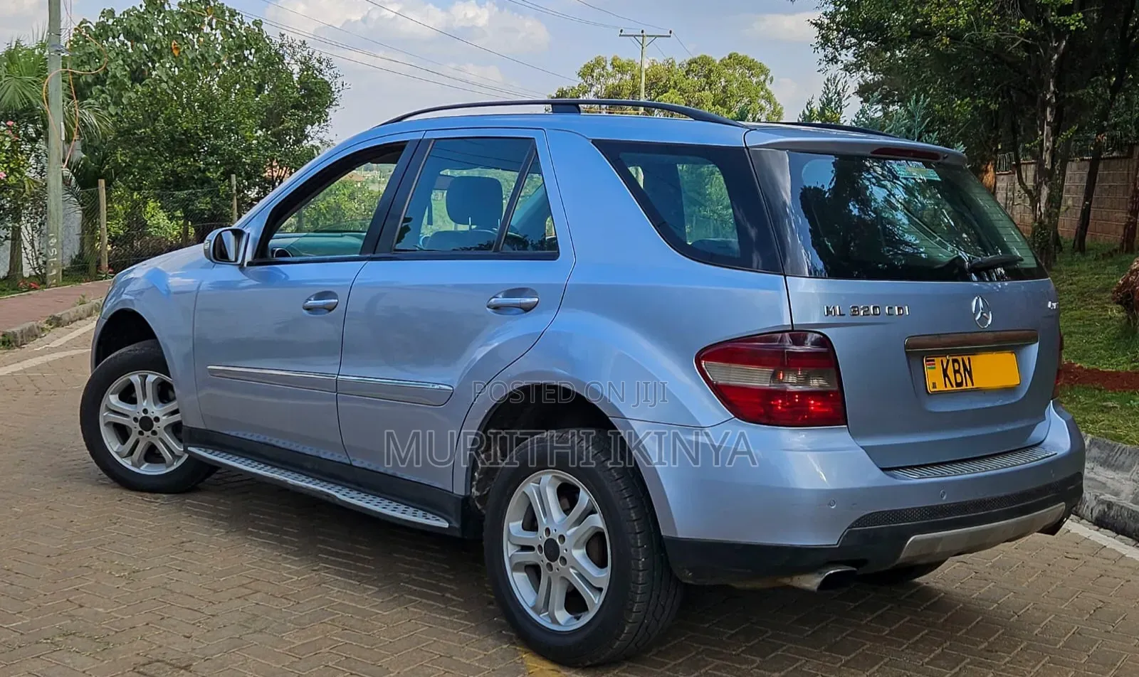 Mercedes-Benz C320 2009 Blue