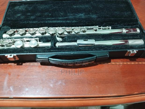 Yamaha Student C Concert Flute - thumbnail 4
