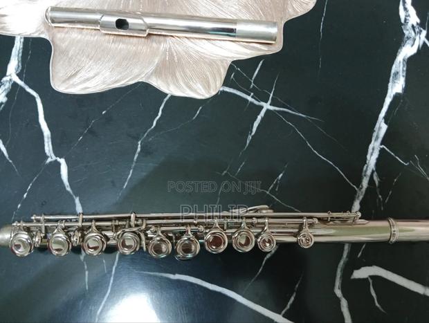 Yamaha Student C Concert Flute - thumbnail 7