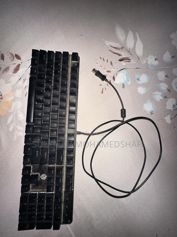 Mechanical Keyboard With Custom Lighting Barely Used Good Condition 