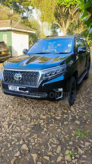 Toyota Land Cruiser Prado 2.7 i 2012 Black
