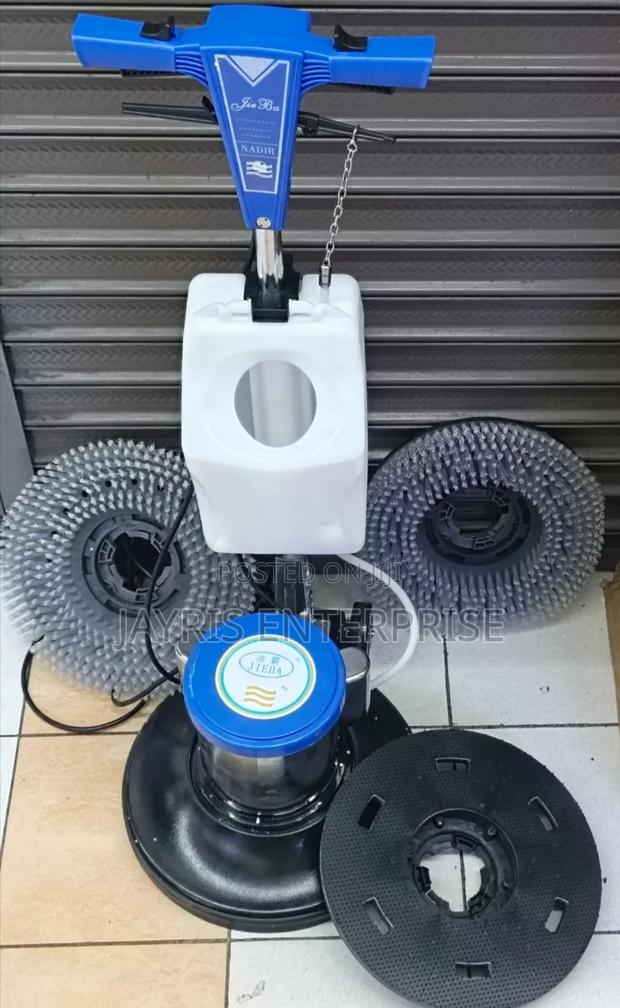 Floor Scrubber Machine - thumbnail 2