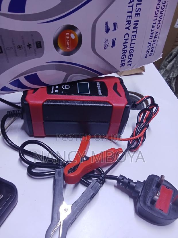 12V6A Universal Electricbatterycharger,pulse Repair for Car, Motors
