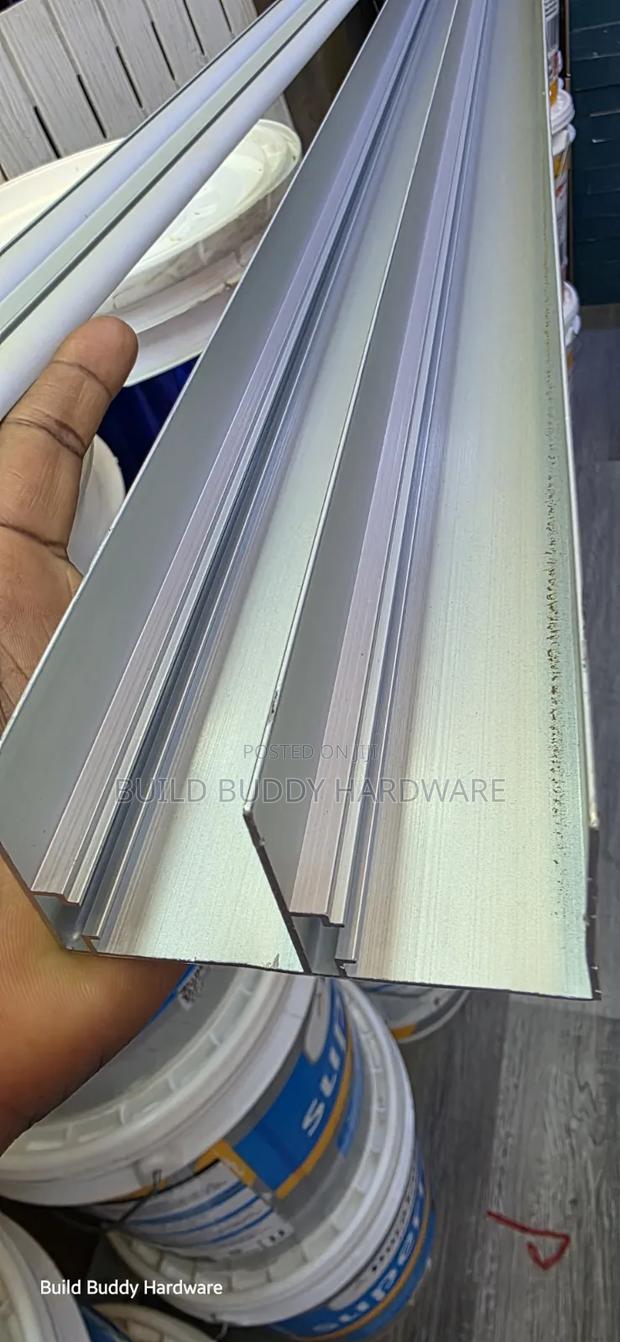 Soft Close Sliding Drawer Rails - thumbnail 4