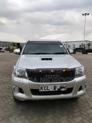 Toyota Hilux 2011 Silver