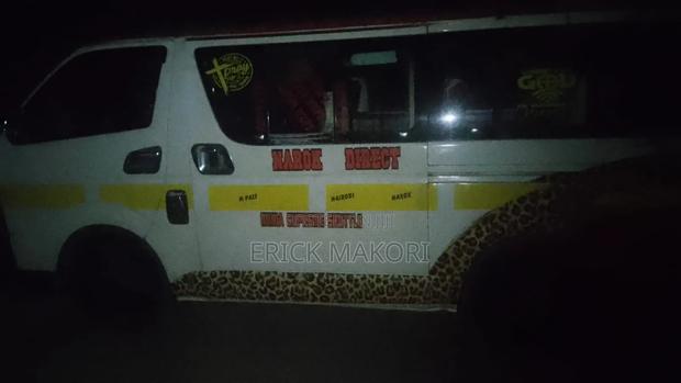 Toyota HiAce 2013 White - thumbnail 6