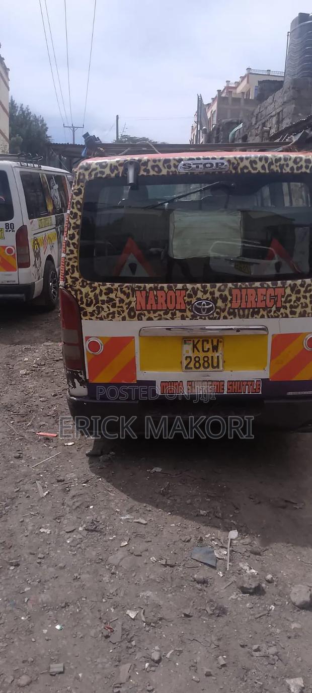 Toyota HiAce 2013 White - thumbnail 12