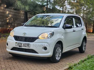 Toyota Passo 2018 White