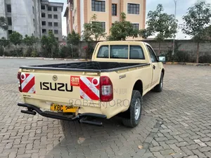 Isuzu D-MAX 2008 Brown
